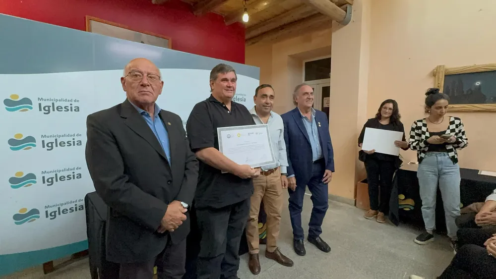 Imagen de WhatsApp 2025-03-27 a las 19.15.20_592c7d97