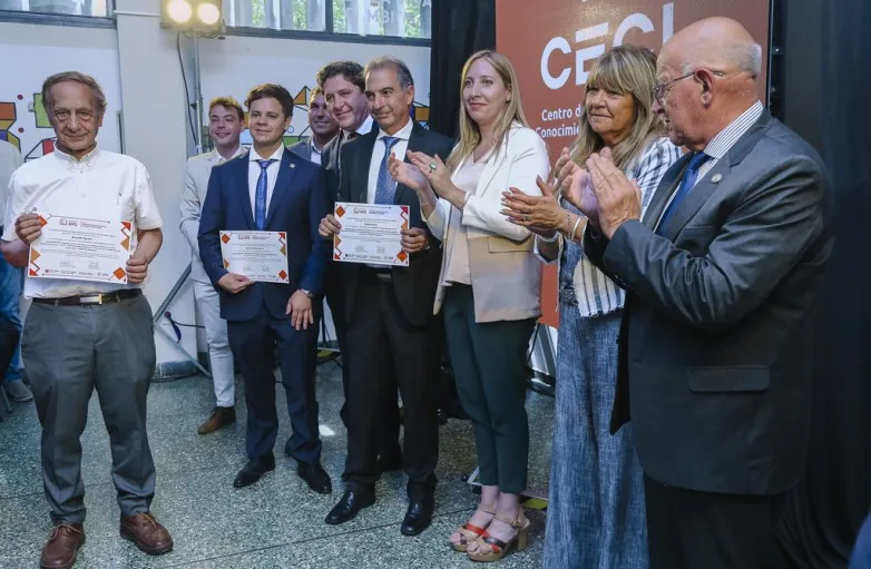 6809fb273672f2aa6d6aa49f2a2d2dc1_L