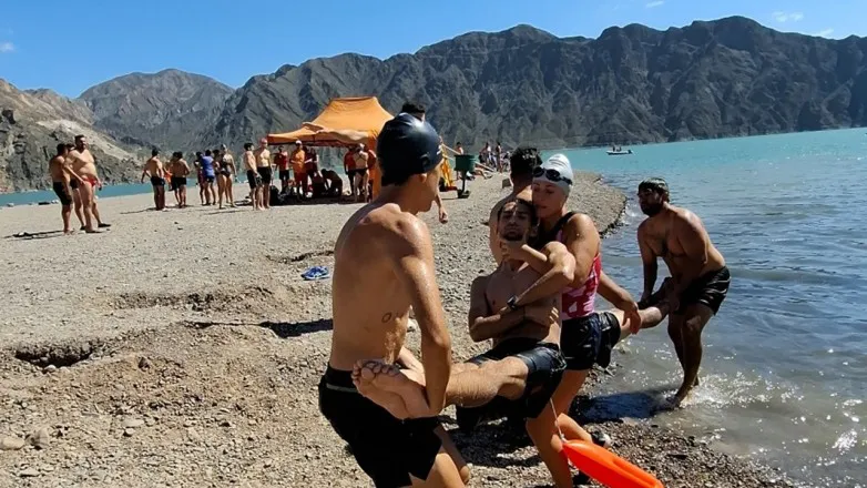 e01365225cfc9c7405f642502dad3a93_L