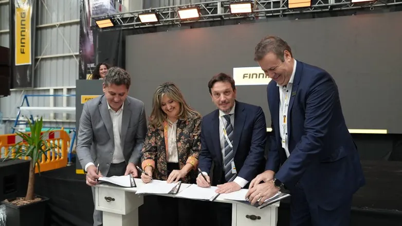 17c6510608ca478400ba35422e81c67e_L