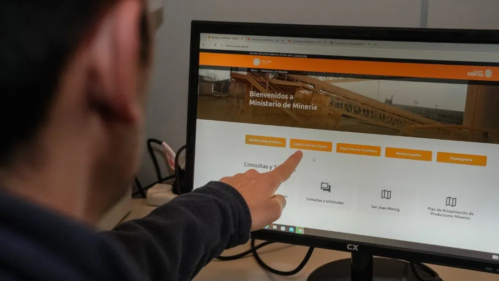 0437a11f6d0ed87cefe77467f49cbf97_XL